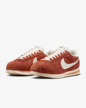 Men's Nike Cortez SE HF3142-200 Sneaker Dark Russet Suede Lifestyle Shoes TF8701