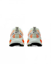 Men's Vomero 18 Road Running Shoes In Barely Green Hyper Crimson