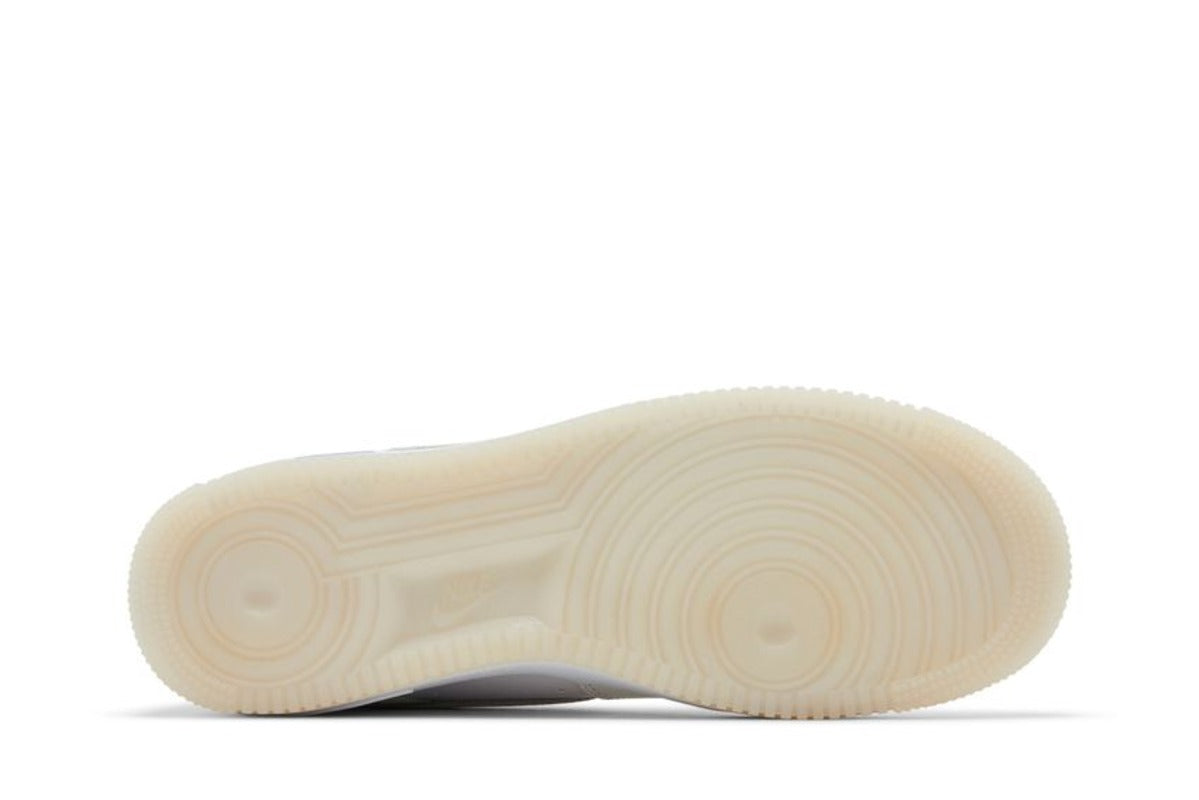 Nike Air Force 1 Low '07 LV8 Summit White Phantom