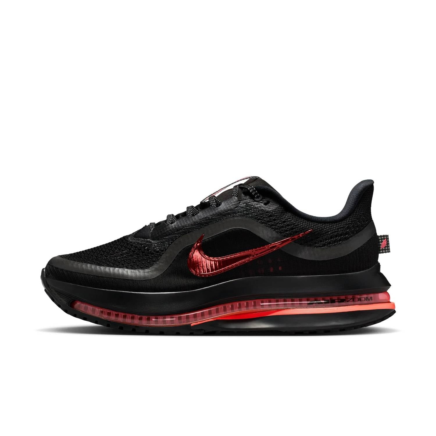 Women's Pegasus Premium Shoe In Black Hot Lava