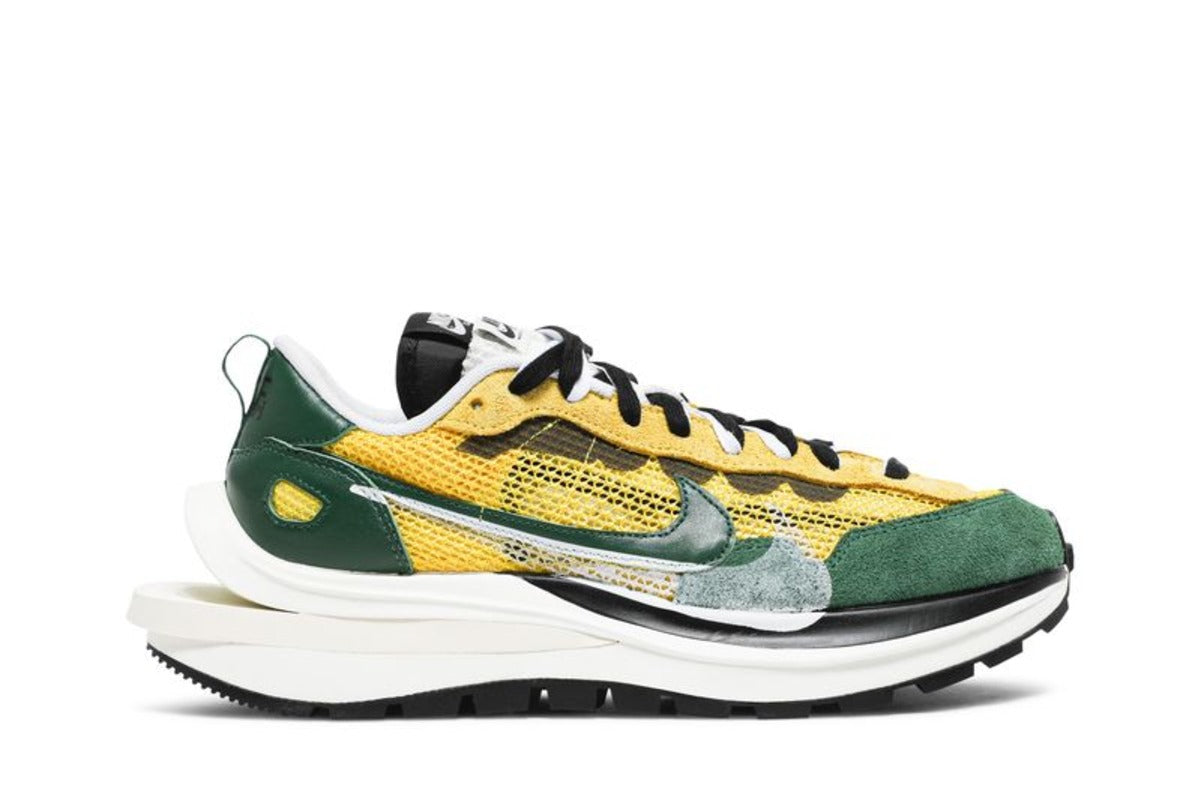 Nike Vaporwaffle sacai Tour Yellow Stadium Green