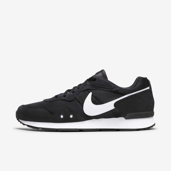 Men's Nike Venture Runner CK2944-002 Sneakers Black White Lace Up Running Shoes