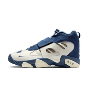 Men's Air Diamond Turf II Shoes
