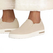 Women's Bend Slip On Sneakers In Sandcastle/canvas