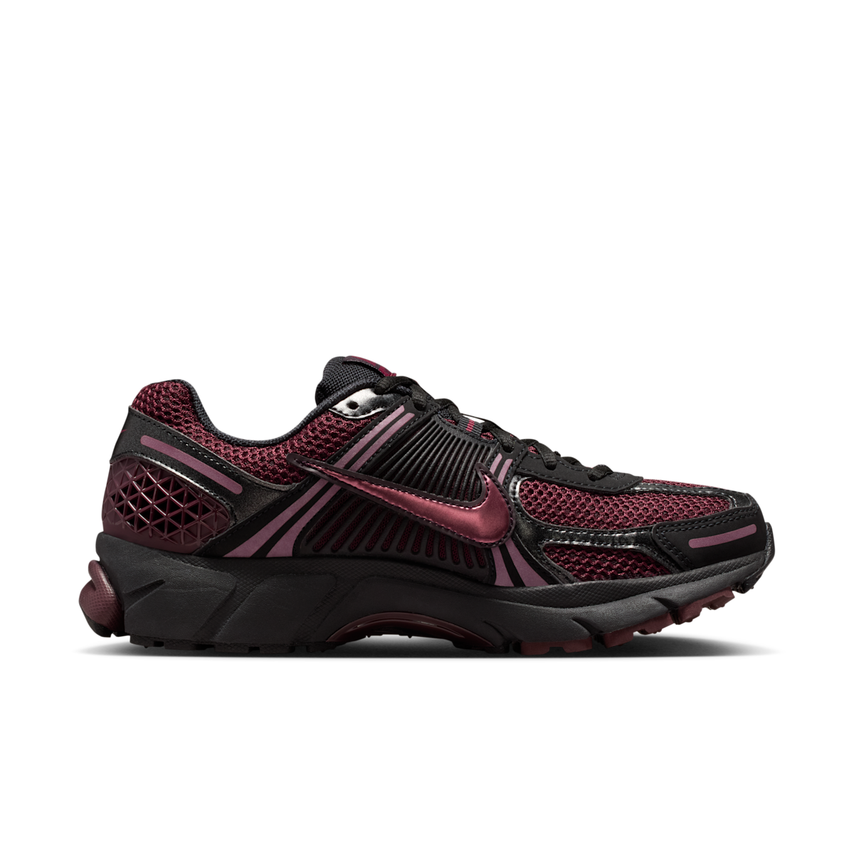 Women's Zoom Vomero 5 Shoes with Reflective Accents