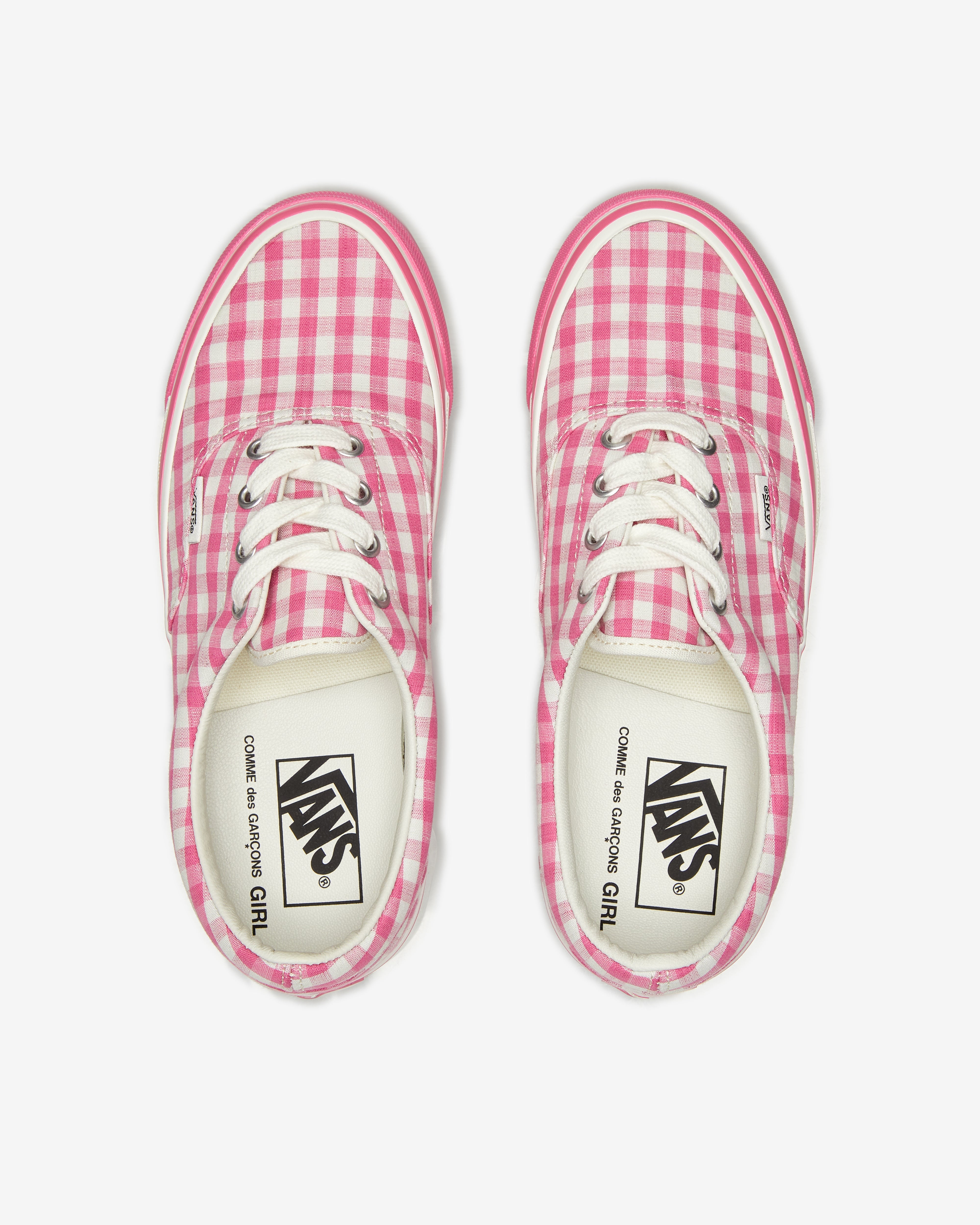 1000000400004_CDGGIRLVANS_06.jpg
