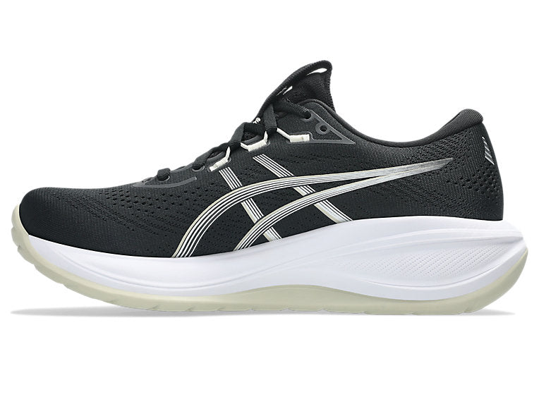 Women's Gel-Cumulus 28 (002 - Black/White)
