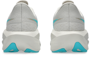 Women's Novablast 6 (250 - Soft Oat/Energy Aqua)