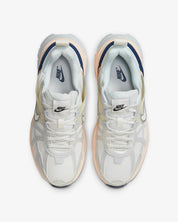 Women's V2K Run Sneaker In Platinum Tint