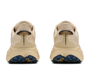 Women's Challenger 8 (BFDD - Barley Flour/Faded Navy)