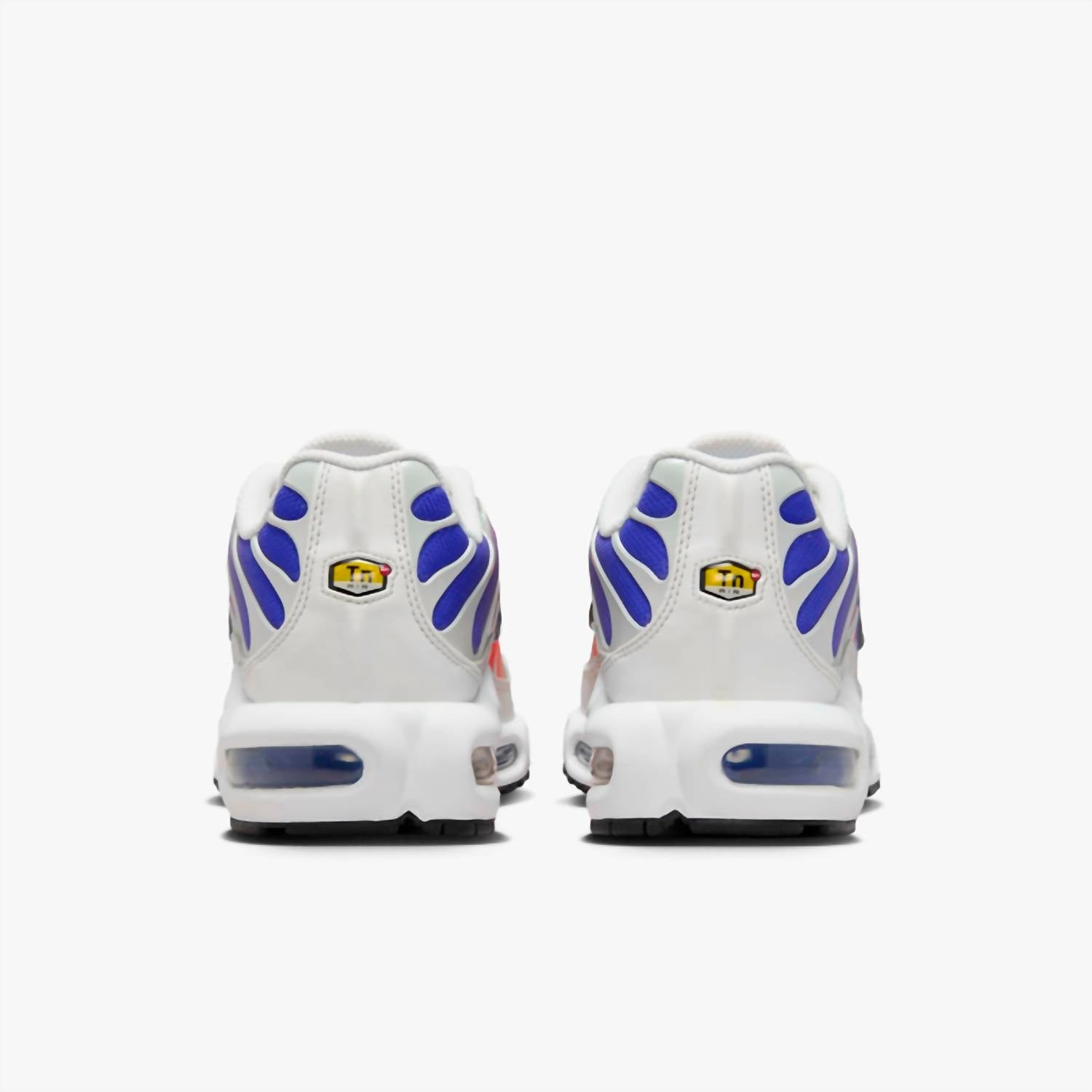 Women's Air Max Plus Shoes In Platinum Tint/black-Persian Violet