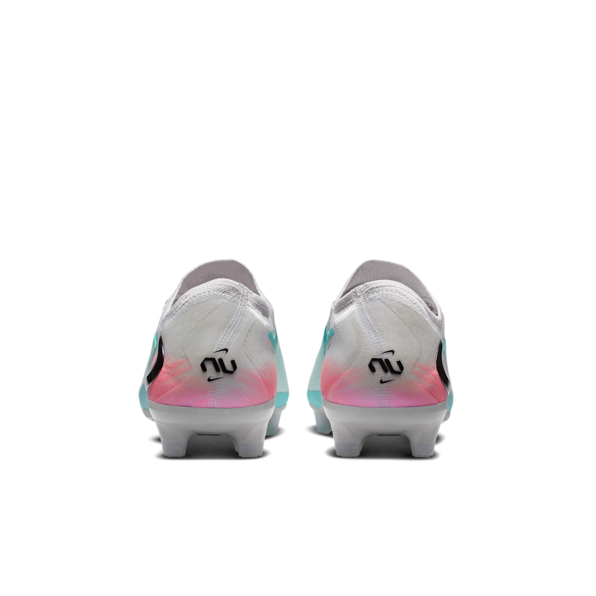Men's United Phantom 6 Low Elite Firm-Ground Soccer Cleats