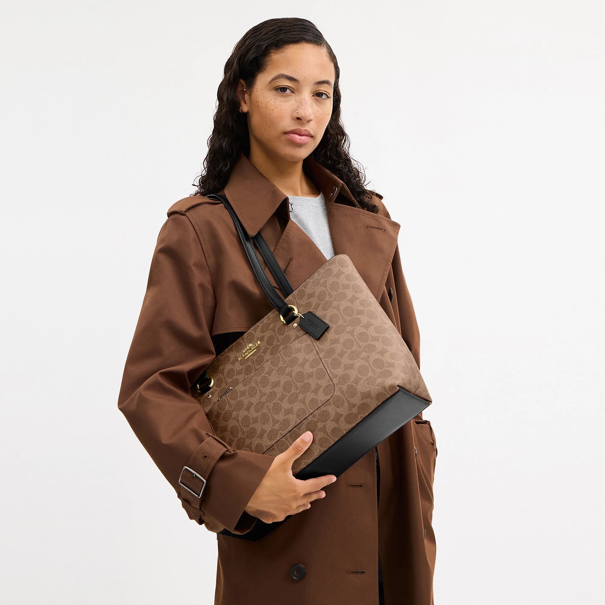 Coach Outlet Station Tote Bag In Signature Canvas