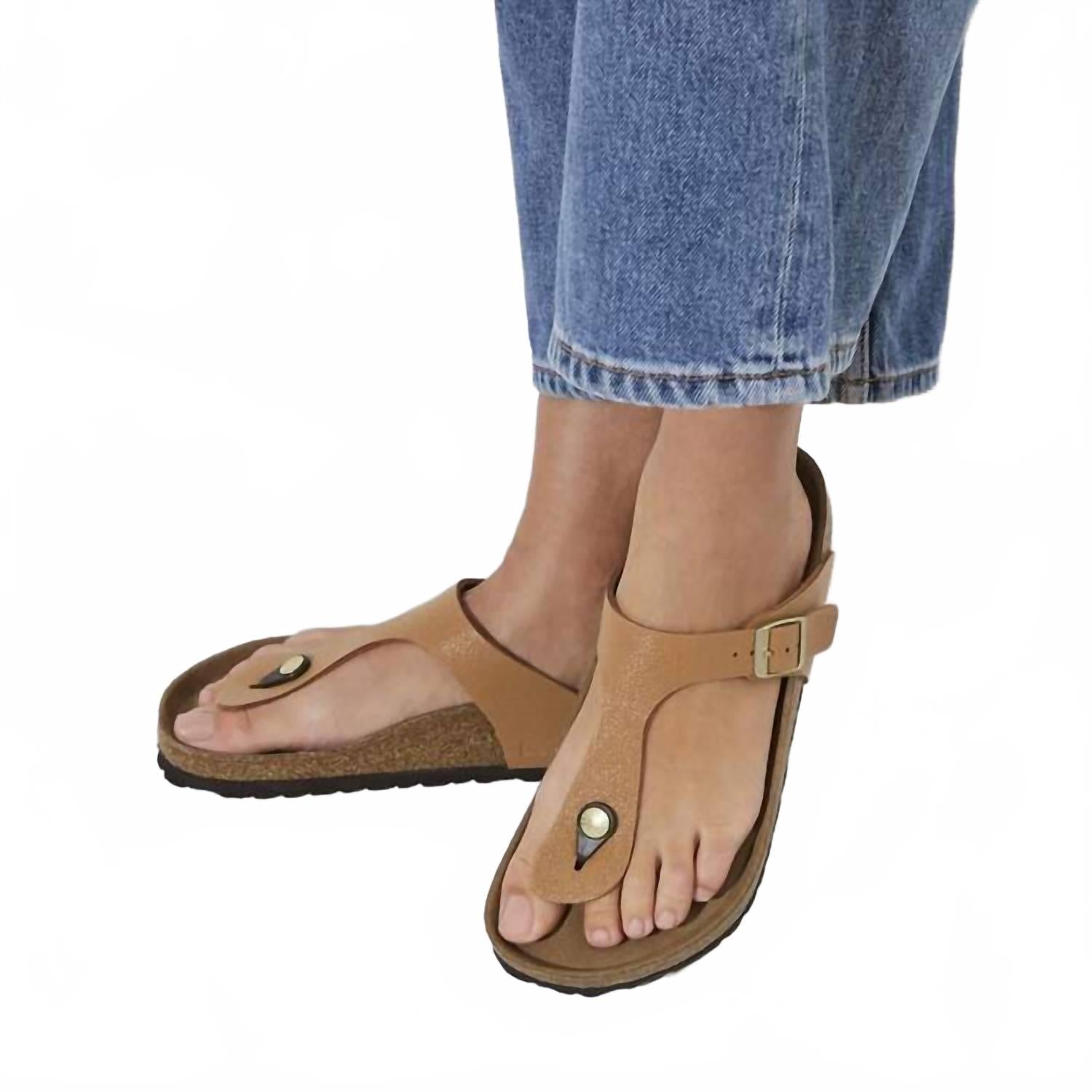 Women's Gizeh Sandal In Earthly Pecan