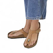 Women's Gizeh Sandal In Earthly Pecan