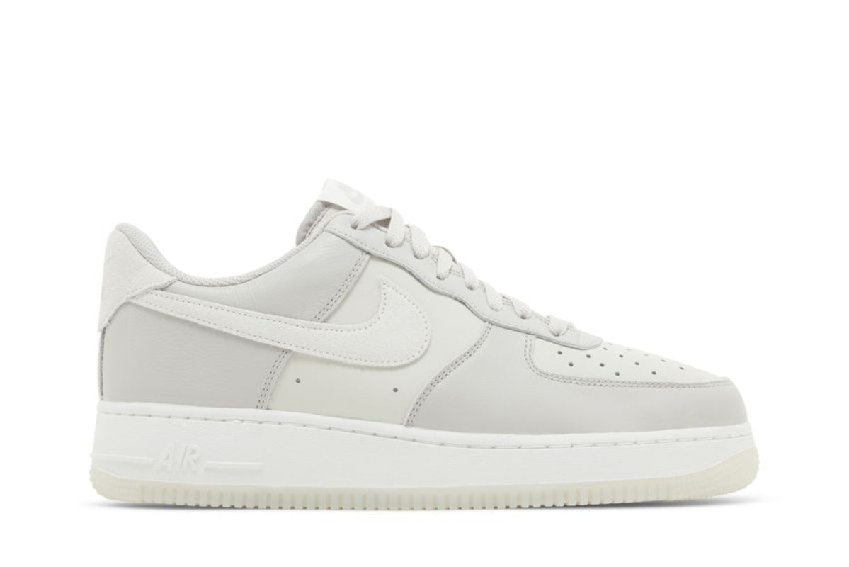 Nike Air Force 1 Low '07 LV8 Light Bone