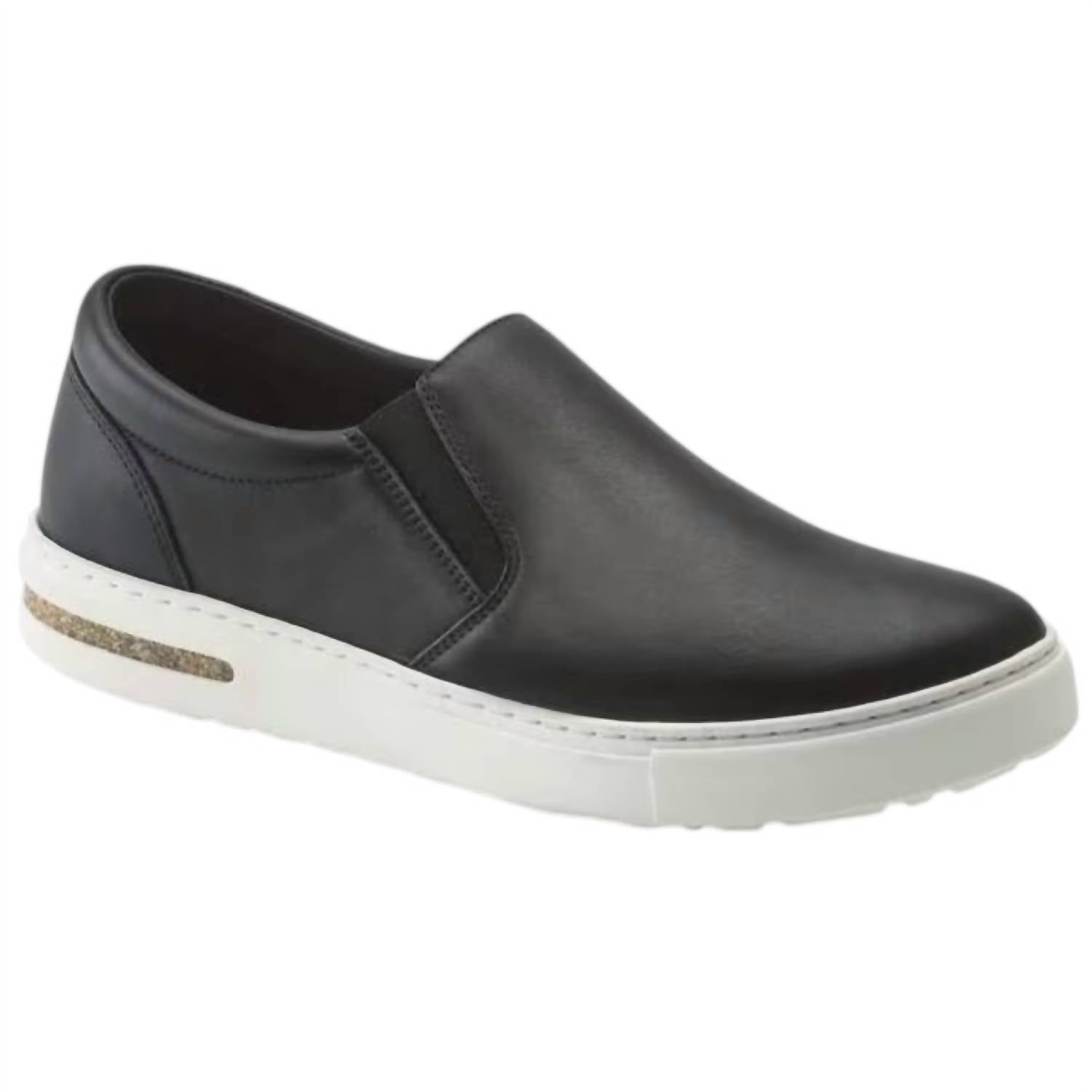 Women's Oswego Slip-On Shoes In Black