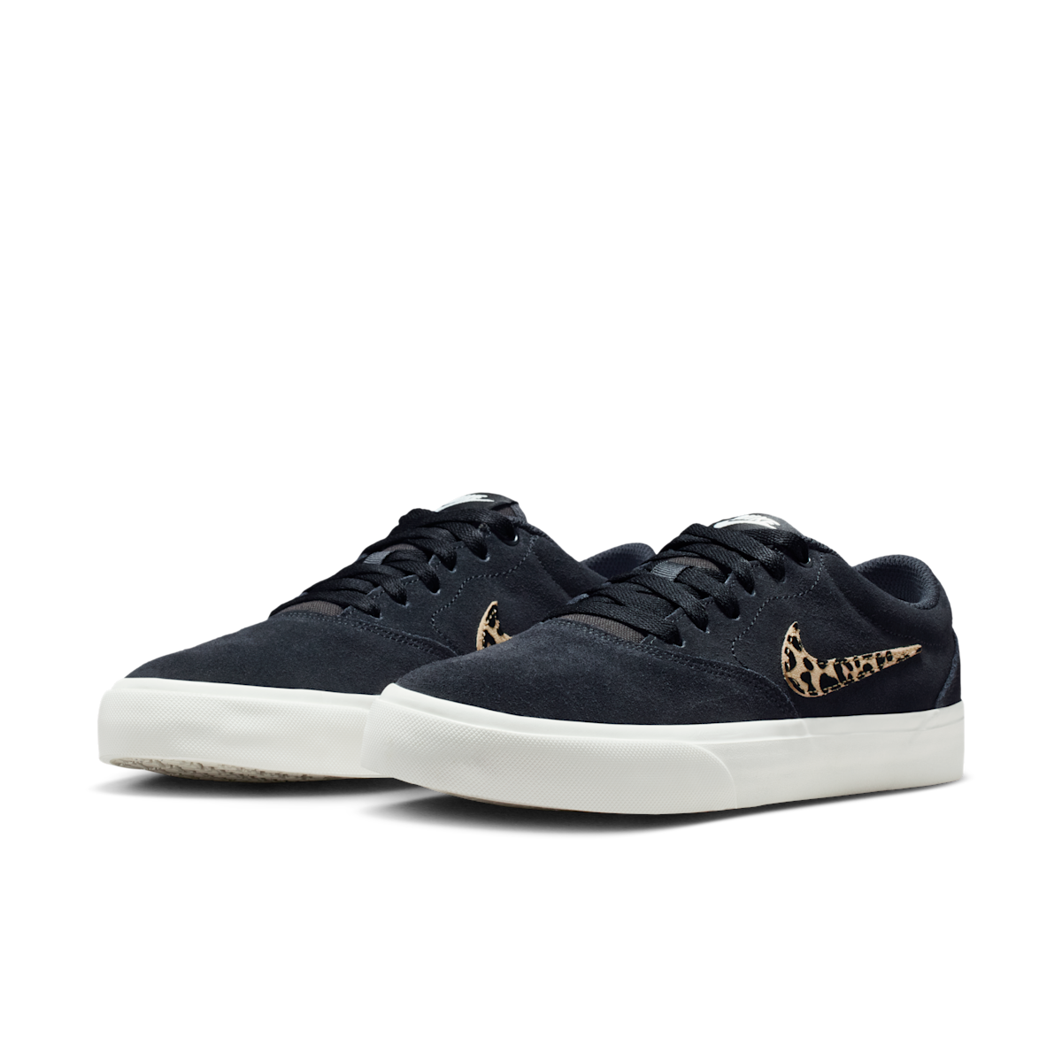 Women's Charge Suede SE Shoes