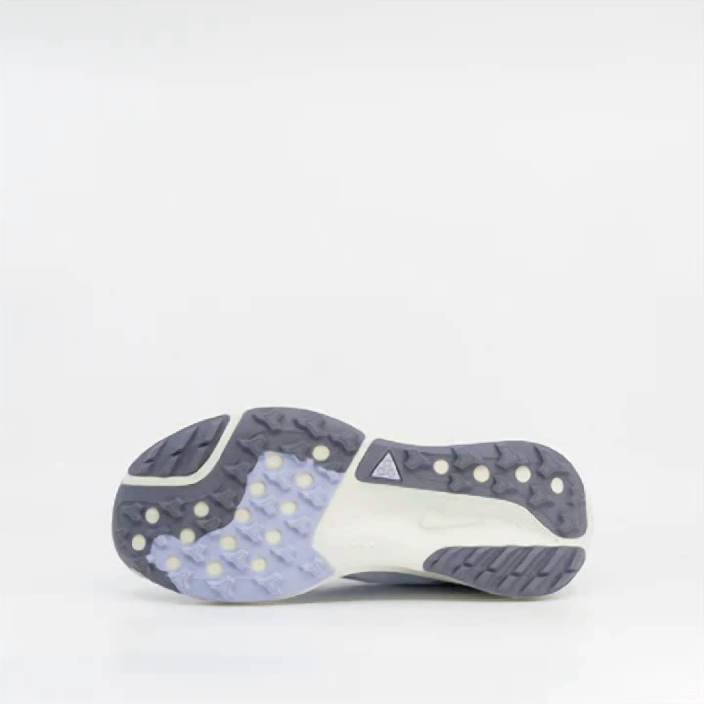 Women's Acg Pegasus Trail Sneakers In Ghost/cement Grey-Mineral Slate