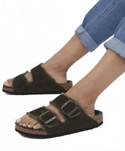Women's Arizona Shearling Sandals In Mocha