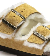 Women's Arizona Shearling Sandal In Ochre/beige