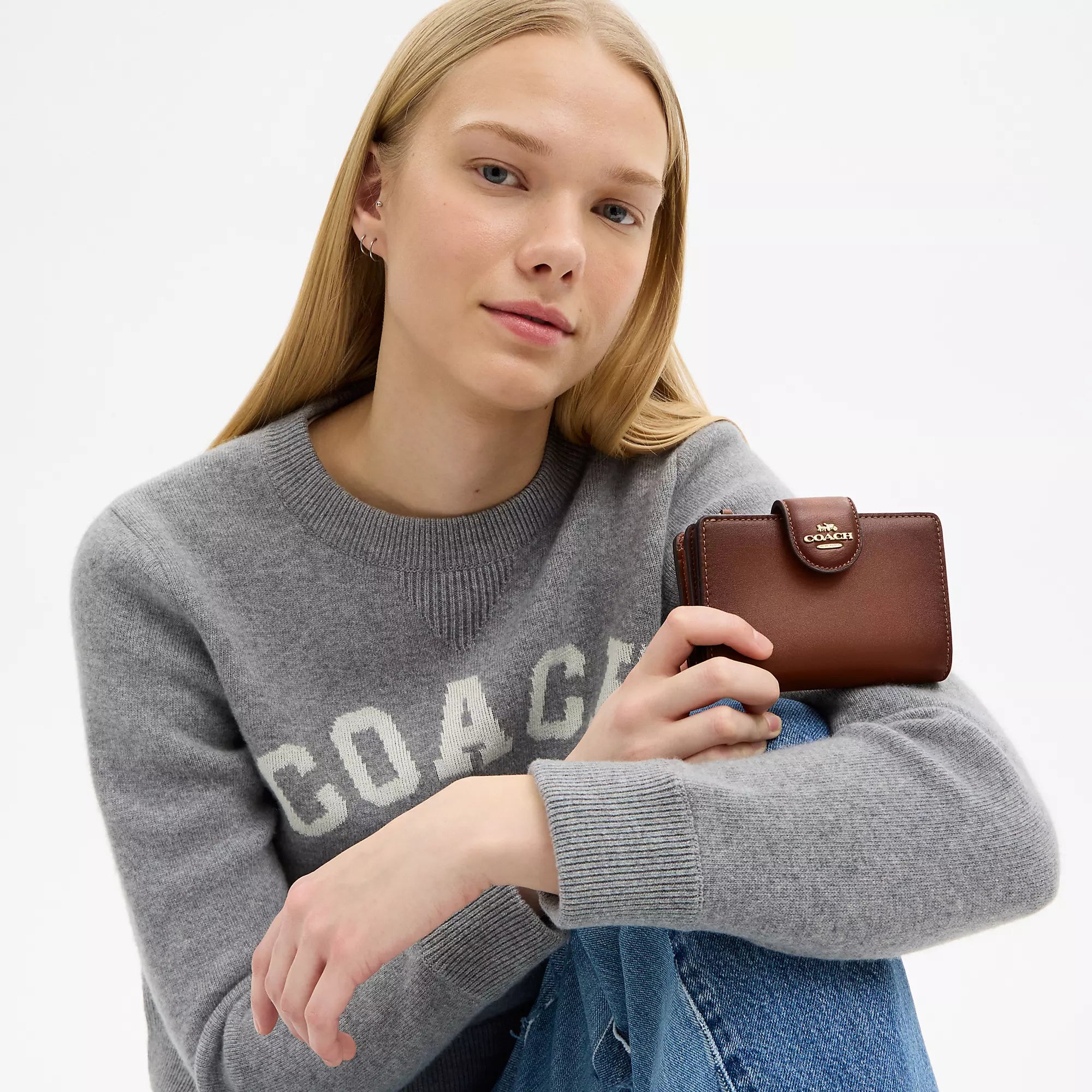 Coach Outlet Medium Corner Zip Wallet