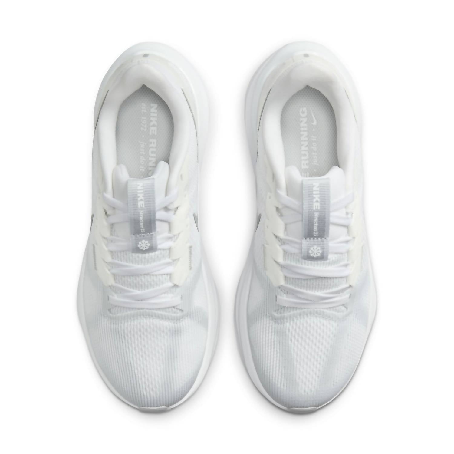 Women's Structure 25 Staility Running Shoes In White/metallic Silver