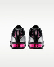 Nike Shox R4 AR3565-012 Sneakers Women's Black Silver Lifestyle Shoes MEW1007