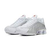 WOMENS NIKE SHOX R4-WHITE/WHITE-AR3565-101