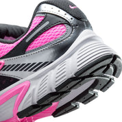 Nike V5 RNR Women's Sneakers