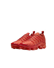 Women's Air Vapormax Plus Sneakers In Mantra Orange/cinnabar-Orange