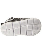 Nike Dynamo Free TD Sneaker
