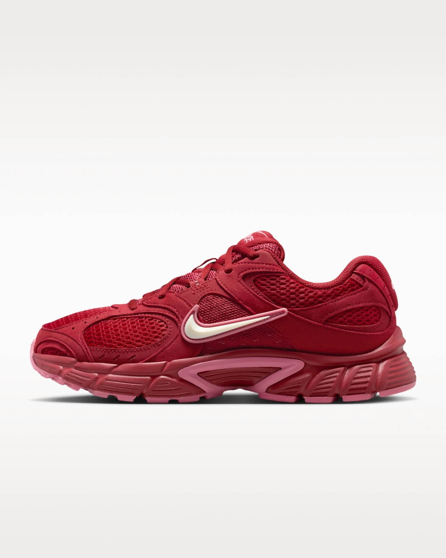 Women's V5 Rnr Sneakers In Team Crimson