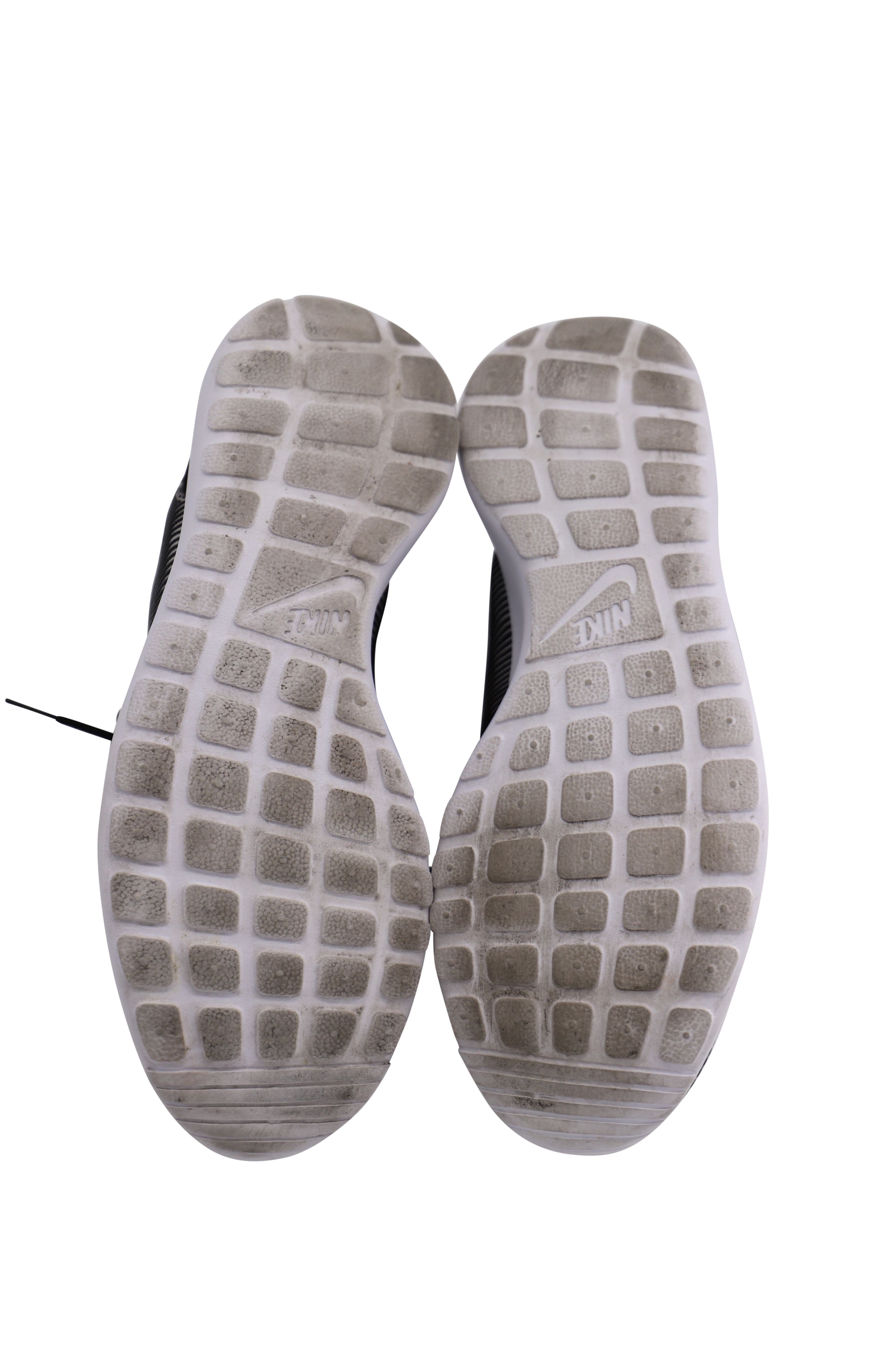 Nike Roshe Run Premium Plus Striped Sneakers in Black and White Nylon