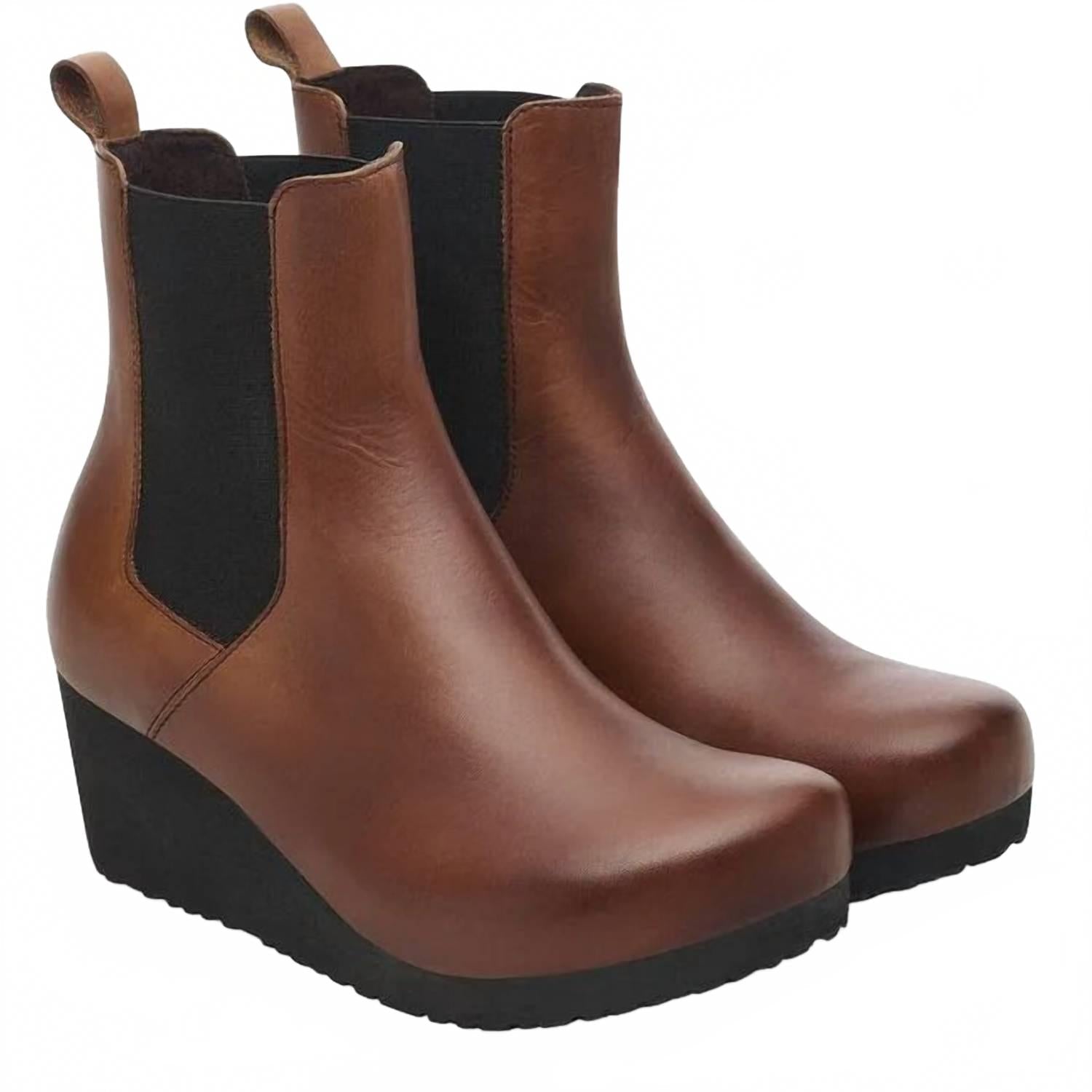 Women's Ebba Slip On Boots In Cognac