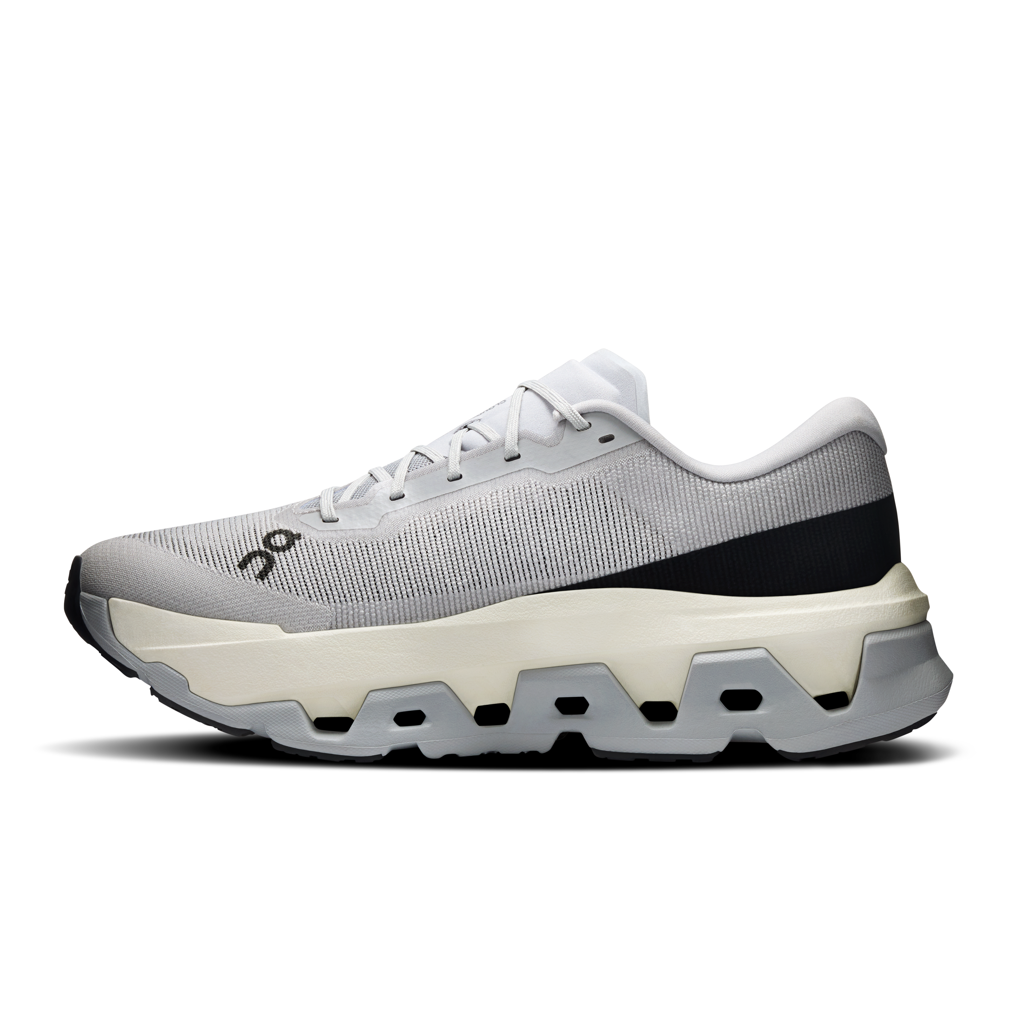 3MG10060117-cloudmonster_3_hyper-ss26-glacier_black-m-1x1-g4.png