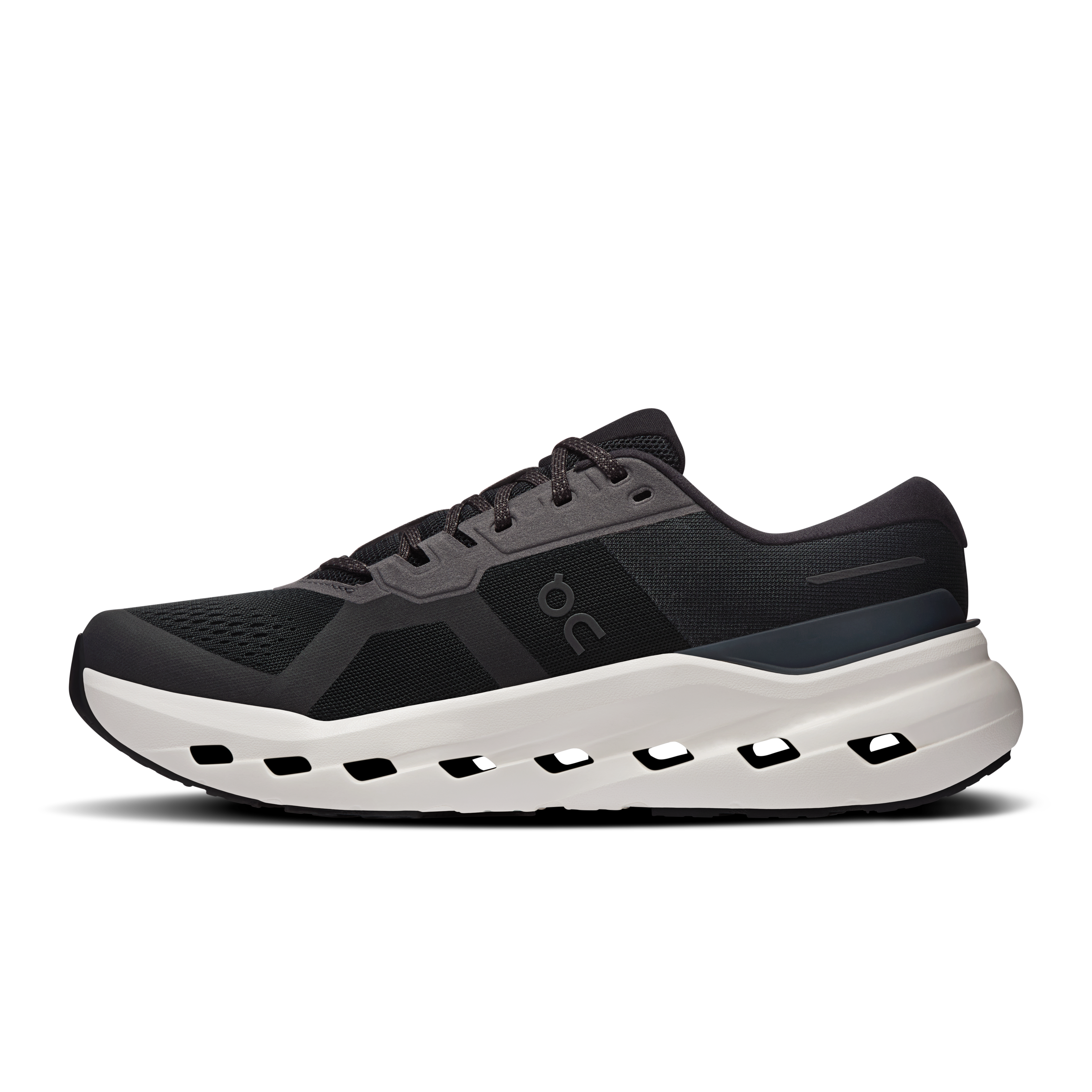 3MG10071430-cloudrunner_3-ss26-black_ivory-m-1x1-g4.png