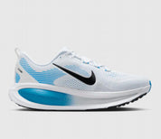 Men's Vomero 18 Shoes In White/black/blue Hero
