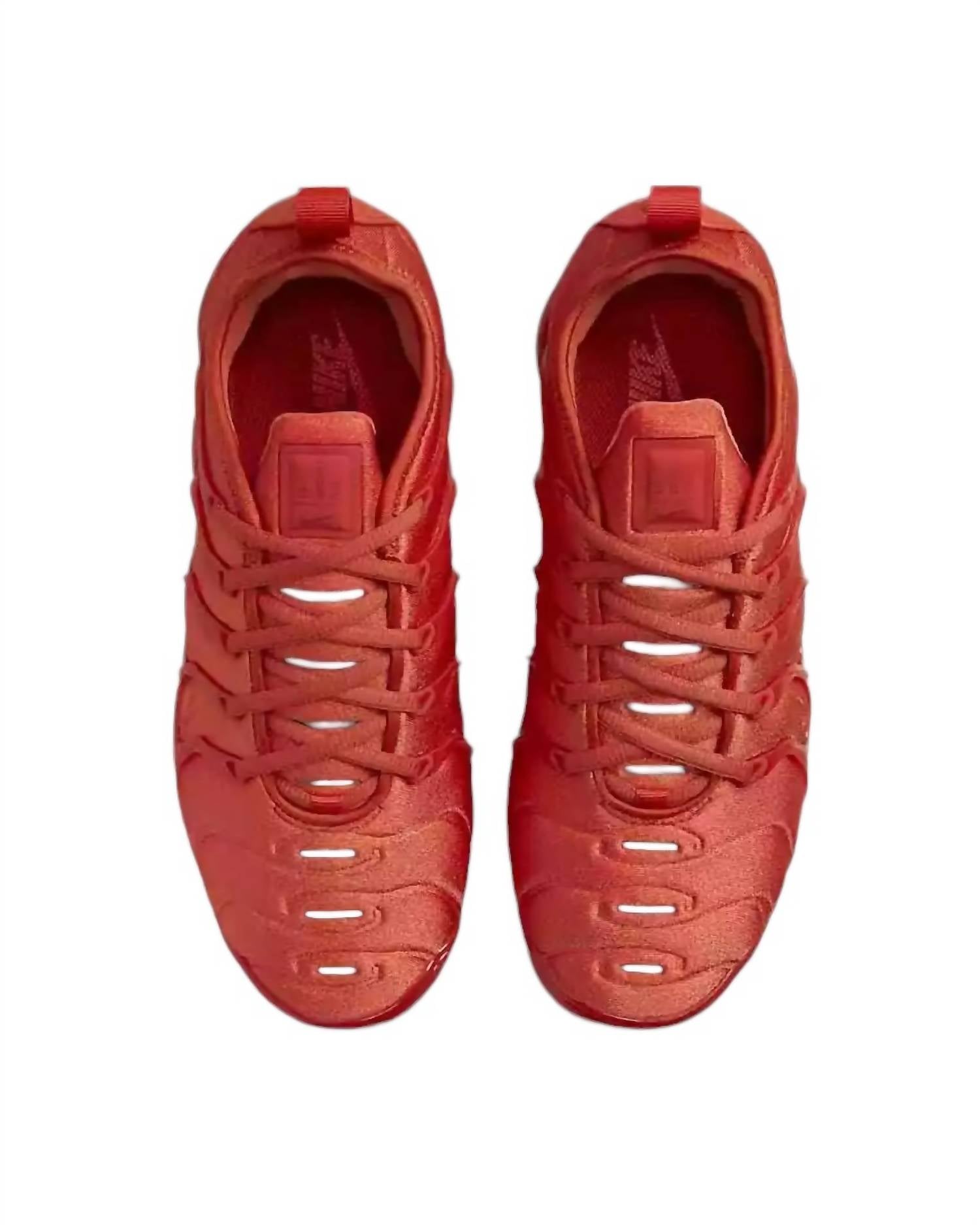 Women's Air Vapormax Plus Sneakers In Mantra Orange/cinnabar-Orange