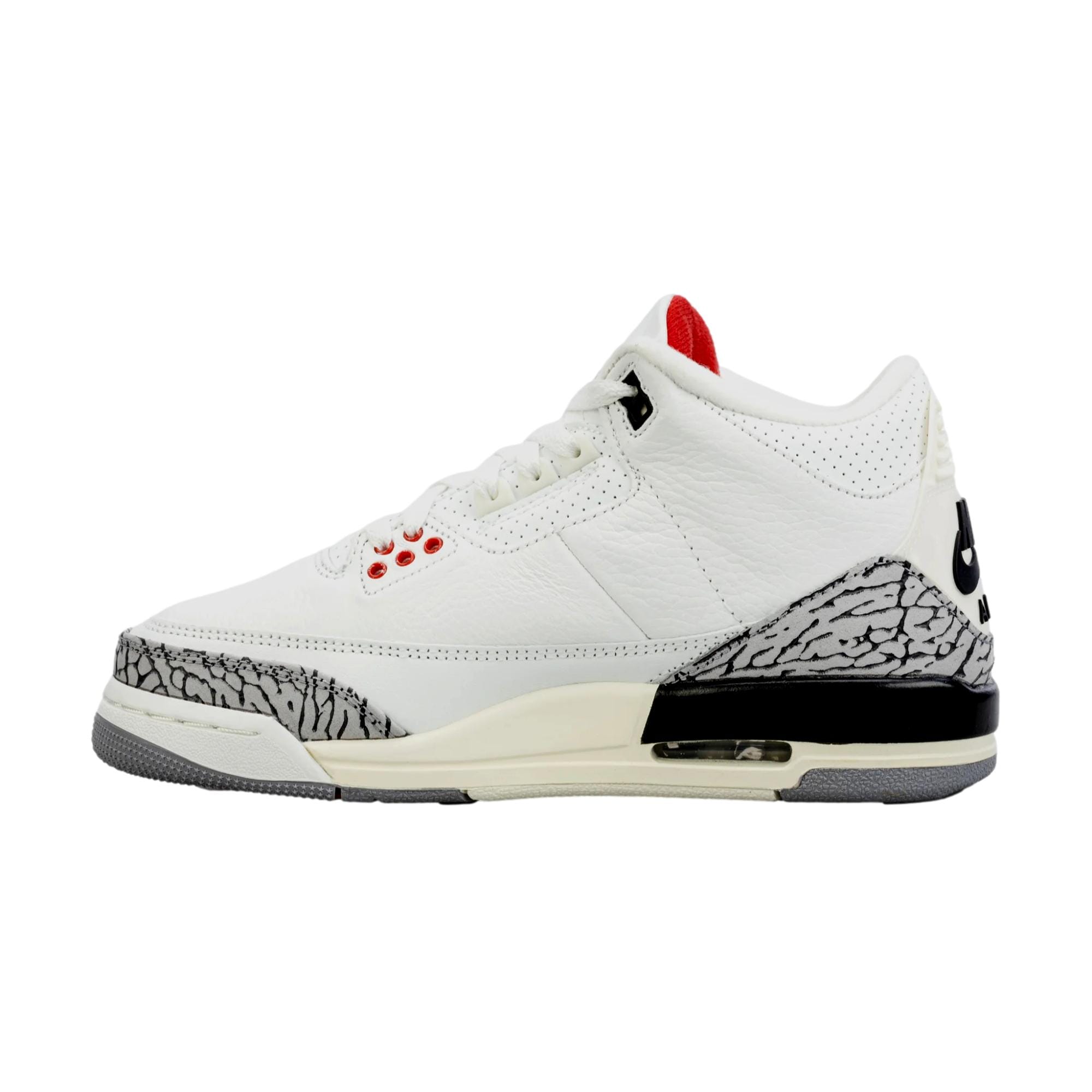 Grade-School Nike Air Jordan 3 Retro Summit White / Fire Red - Black DM0967-100