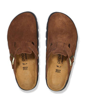 Unisex Boston Chunky Suede Leather Narrow Fit Clogs In Dark Tea Black