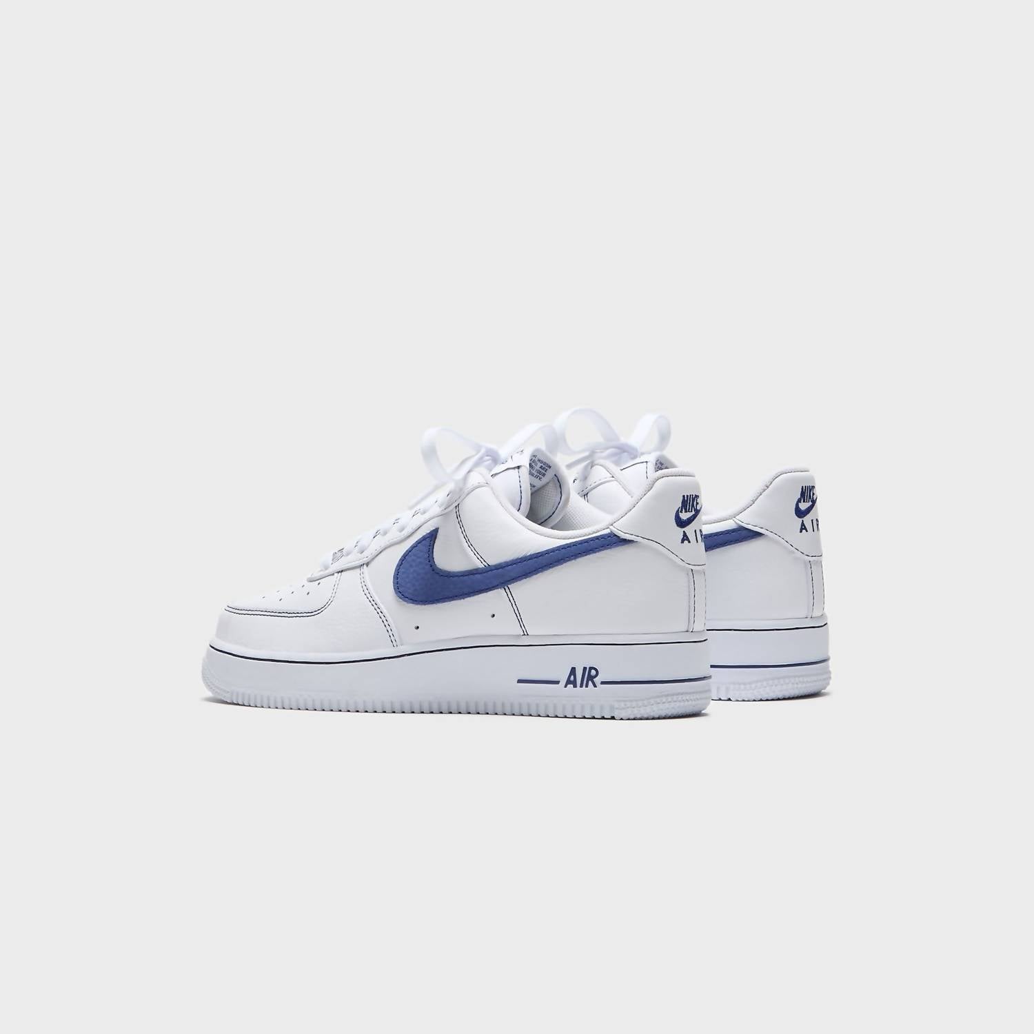 Women Air Force 1 '07 Lv8 Shoes In White/deep Royal Blue