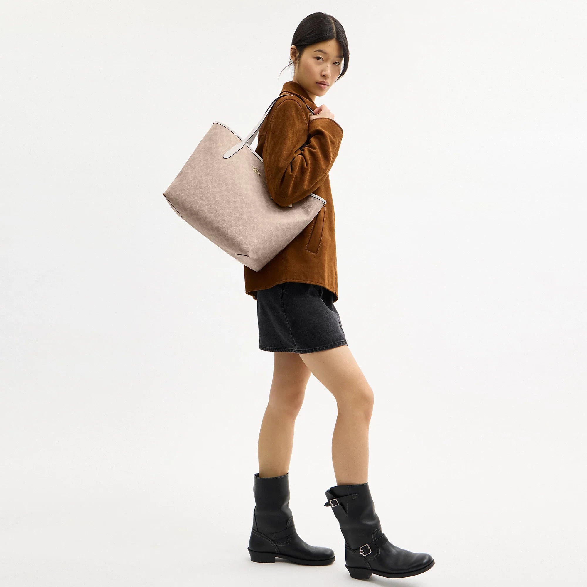 Coach Outlet City Tote Bag In Signature Canvas