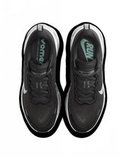 Men's Vomero Plus Sneakers In Anthracite Reflective Silver