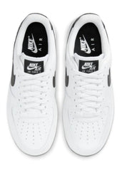 Women's Force 1 '07 Sneakers In White/black