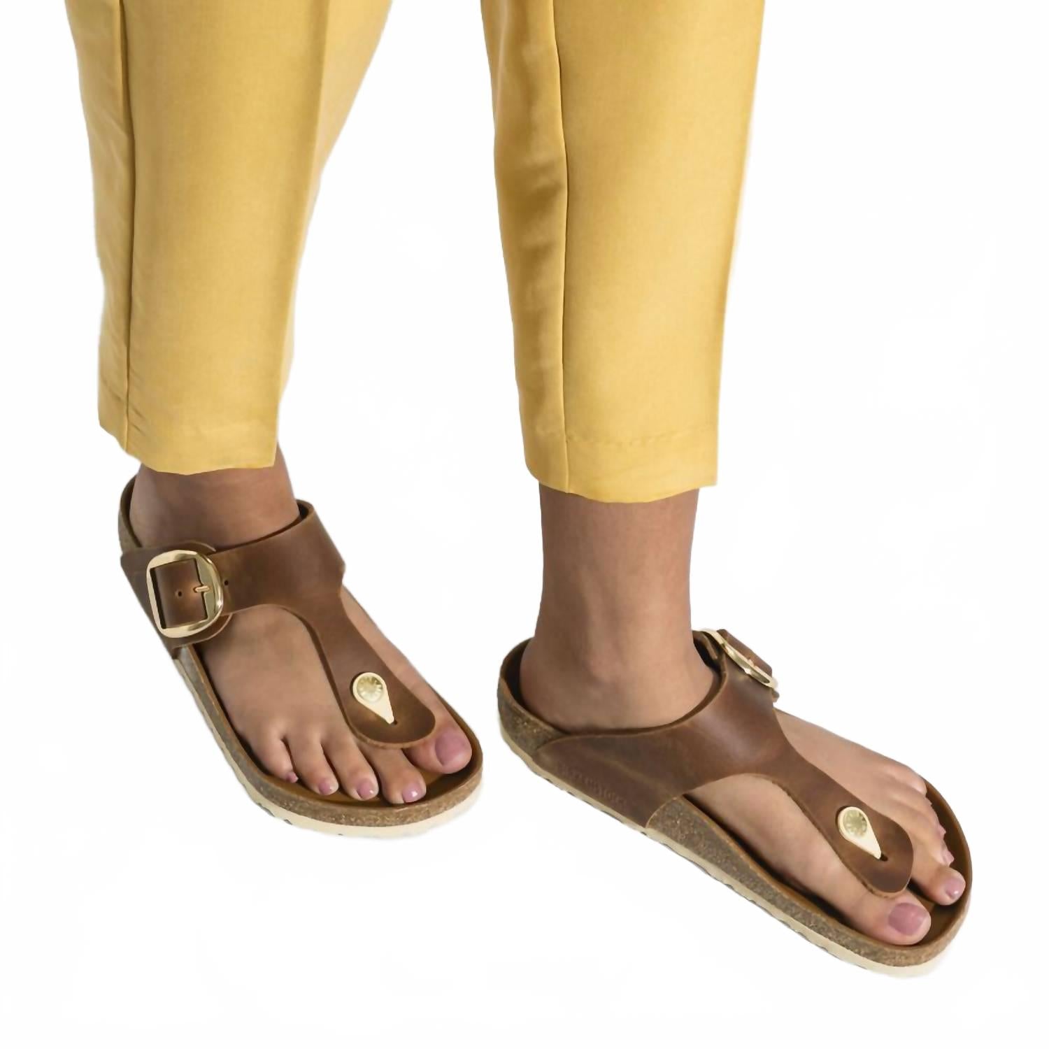 Women's Gizeh Big Buckle Sandal In Cognac