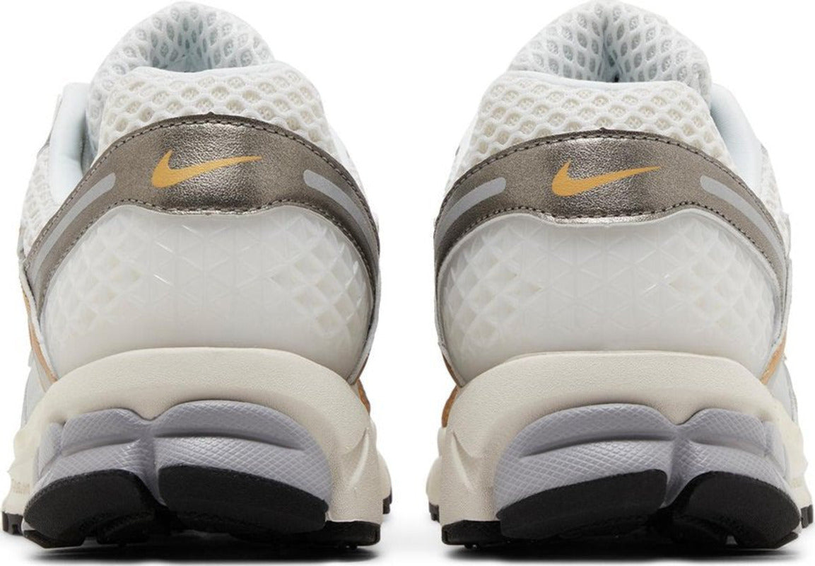 Nike Zoom Vomero 5 Platinum Tint Metallic Gold