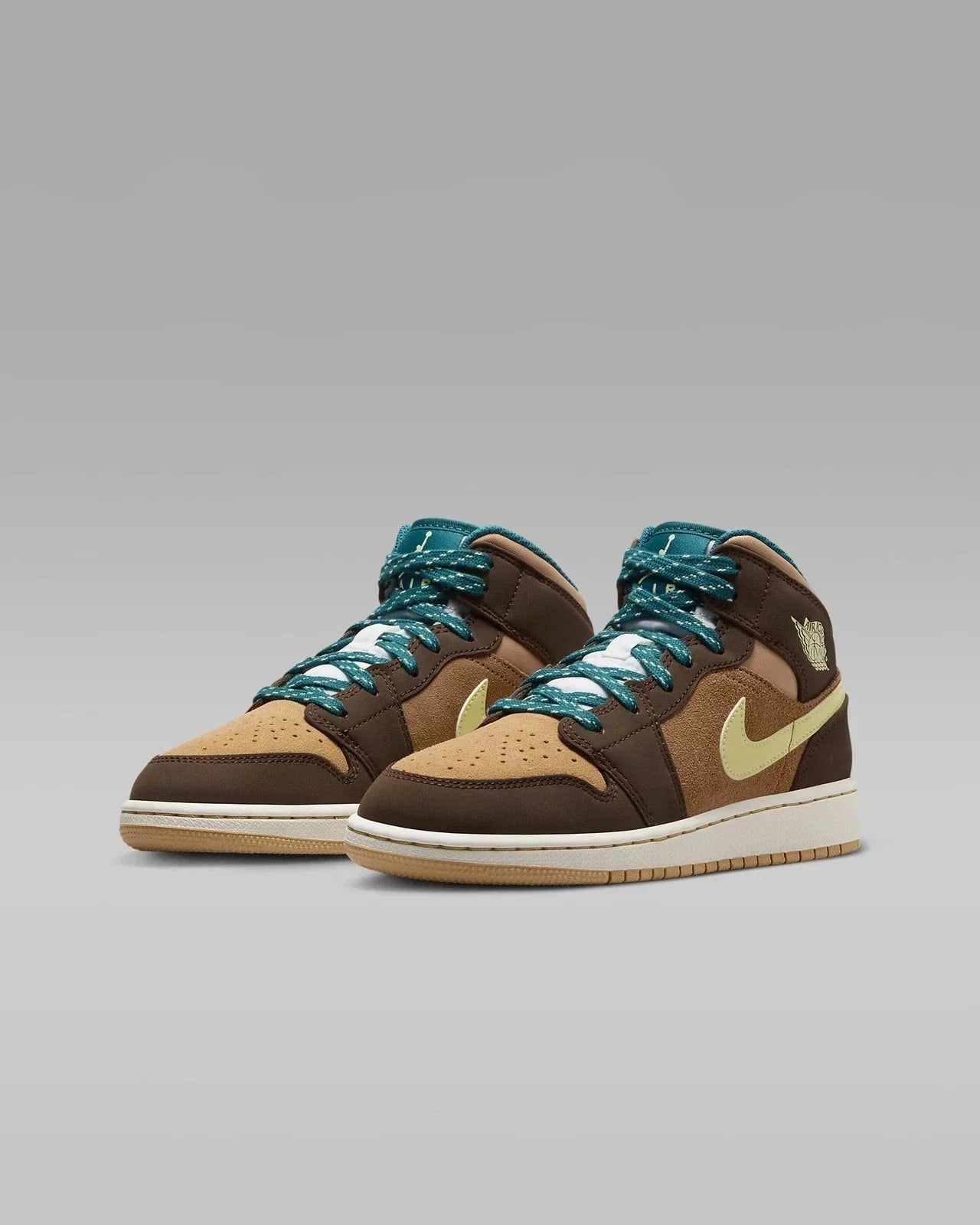 Youth Nike Air Jordan Mid DZ6335- Sneaker Brown Lifestyle Shoes HTAT2