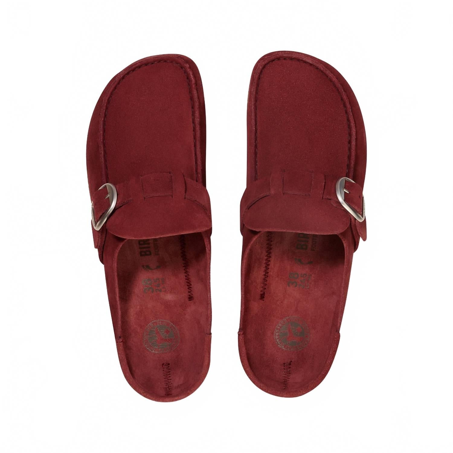 Unisex Buckley Suede Embossed Narrow Clogs In Zinfandel