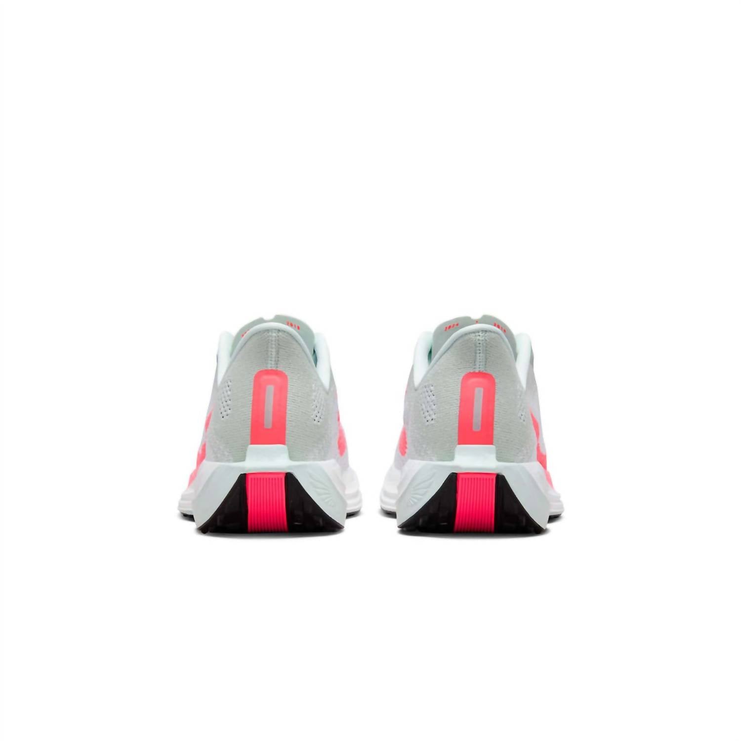 Women's Pegasus Plus Shoe In Barely Grey/hot Punch-White-Black